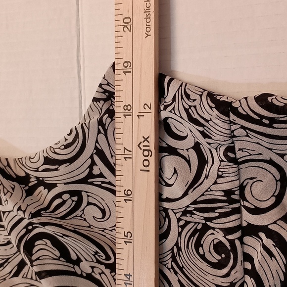 London Times Shutter Ruffle Black and White Sleeveless Dress Plus Size 14 - Picture 7 of 8